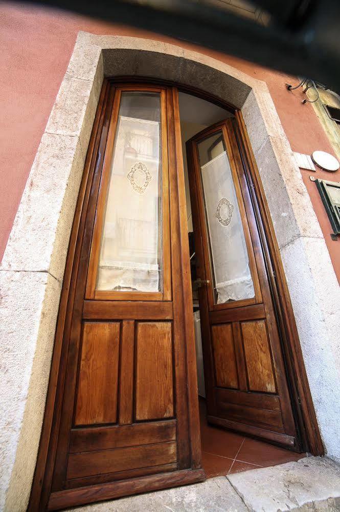 Il Gelsomino Taormina Center Apartman Kültér fotó